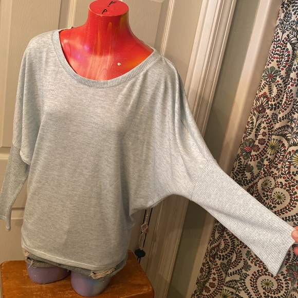 White House Black Market Light Blue Sweater - Picture 4 of 13